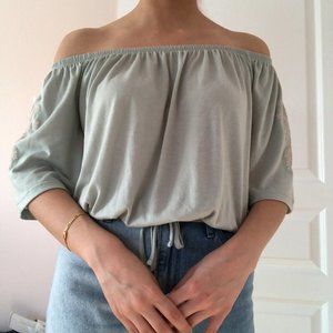 Off-The-Shoulder Flowy Ardene Top Mint Green